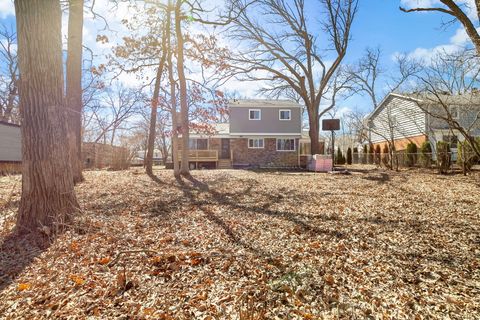 Tiny photo for 104 E Louis Avenue, Lake Forest, IL 60045 (MLS # 12617487)