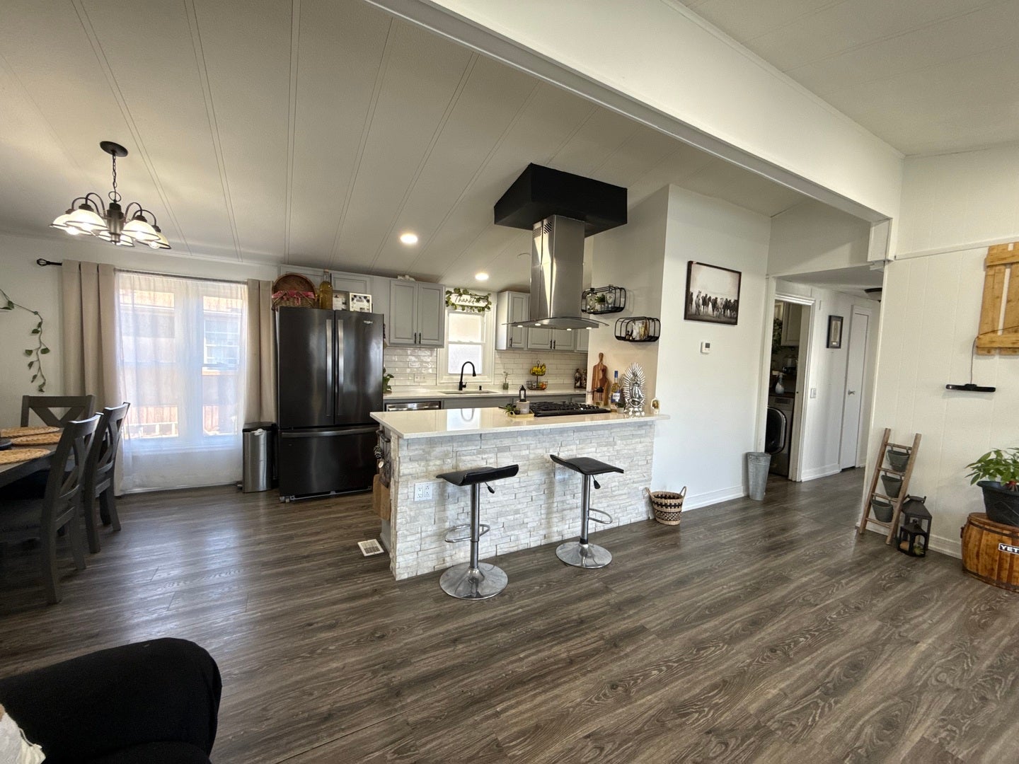22 Hearthside Drive