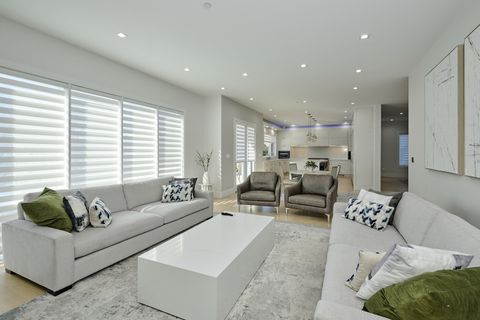 Tiny photo for 6644 N Knox Avenue, Lincolnwood, IL 60712 (MLS # 12526336)