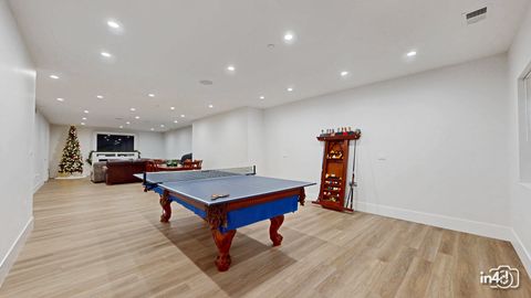 Tiny photo for 6644 N Knox Avenue, Lincolnwood, IL 60712 (MLS # 12526336)