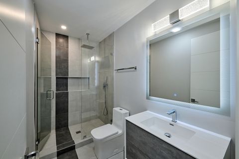 Tiny photo for 6644 N Knox Avenue, Lincolnwood, IL 60712 (MLS # 12526336)