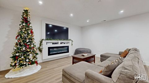 Tiny photo for 6644 N Knox Avenue, Lincolnwood, IL 60712 (MLS # 12526336)