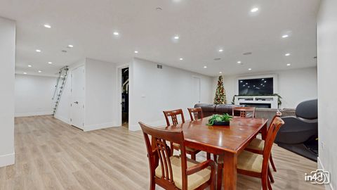 Tiny photo for 6644 N Knox Avenue, Lincolnwood, IL 60712 (MLS # 12526336)