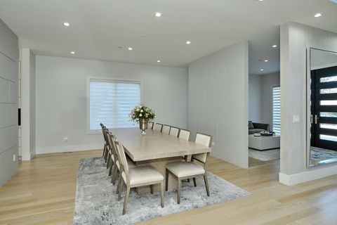 Tiny photo for 6644 N Knox Avenue, Lincolnwood, IL 60712 (MLS # 12526336)