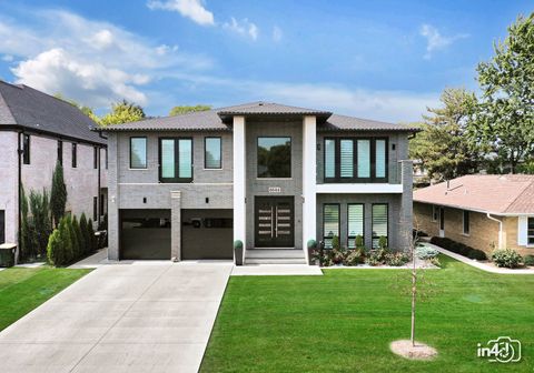 Tiny photo for 6644 N Knox Avenue, Lincolnwood, IL 60712 (MLS # 12526336)