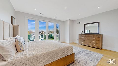 Tiny photo for 6644 N Knox Avenue, Lincolnwood, IL 60712 (MLS # 12526336)