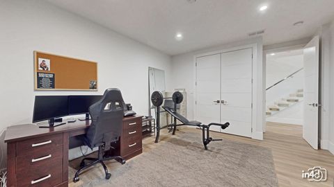 Tiny photo for 6644 N Knox Avenue, Lincolnwood, IL 60712 (MLS # 12526336)