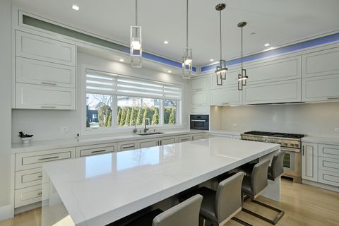 Tiny photo for 6644 N Knox Avenue, Lincolnwood, IL 60712 (MLS # 12526336)