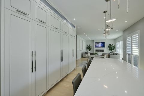 Tiny photo for 6644 N Knox Avenue, Lincolnwood, IL 60712 (MLS # 12526336)