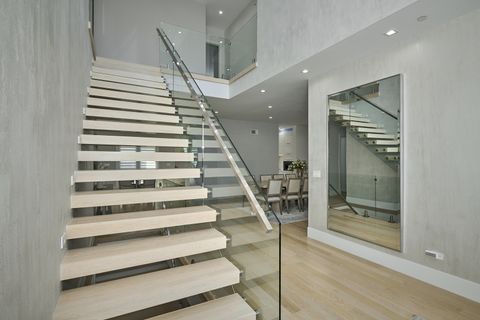 Tiny photo for 6644 N Knox Avenue, Lincolnwood, IL 60712 (MLS # 12526336)