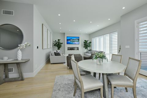 Tiny photo for 6644 N Knox Avenue, Lincolnwood, IL 60712 (MLS # 12526336)