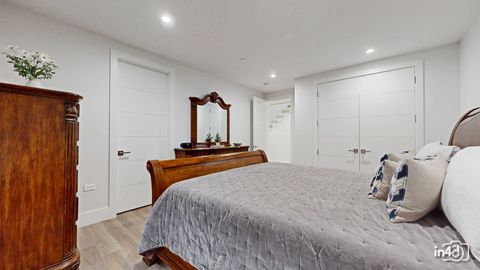 Tiny photo for 6644 N Knox Avenue, Lincolnwood, IL 60712 (MLS # 12526336)