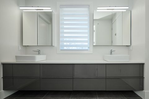 Tiny photo for 6644 N Knox Avenue, Lincolnwood, IL 60712 (MLS # 12526336)