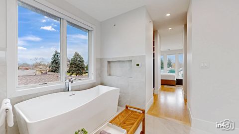 Tiny photo for 6644 N Knox Avenue, Lincolnwood, IL 60712 (MLS # 12526336)