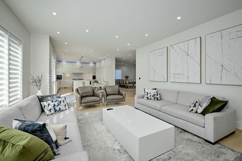 Tiny photo for 6644 N Knox Avenue, Lincolnwood, IL 60712 (MLS # 12526336)