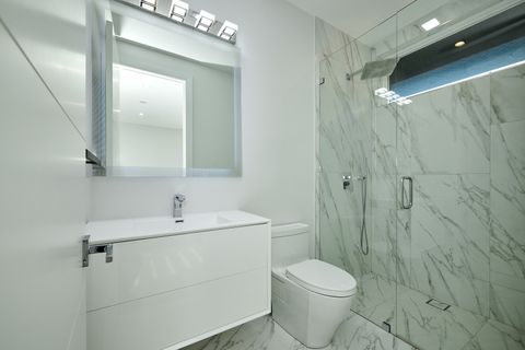 Tiny photo for 6644 N Knox Avenue, Lincolnwood, IL 60712 (MLS # 12526336)