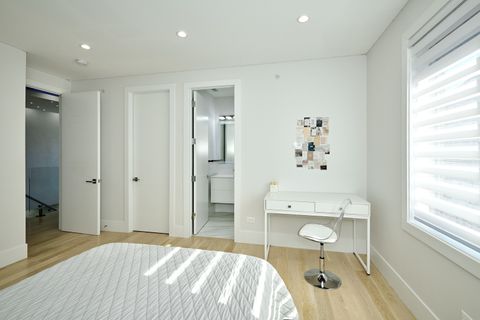 Tiny photo for 6644 N Knox Avenue, Lincolnwood, IL 60712 (MLS # 12526336)