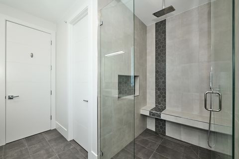 Tiny photo for 6644 N Knox Avenue, Lincolnwood, IL 60712 (MLS # 12526336)