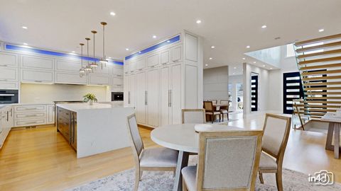 Tiny photo for 6644 N Knox Avenue, Lincolnwood, IL 60712 (MLS # 12526336)