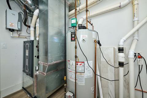 Tiny photo for 6644 N Knox Avenue, Lincolnwood, IL 60712 (MLS # 12526336)