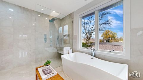 Tiny photo for 6644 N Knox Avenue, Lincolnwood, IL 60712 (MLS # 12526336)