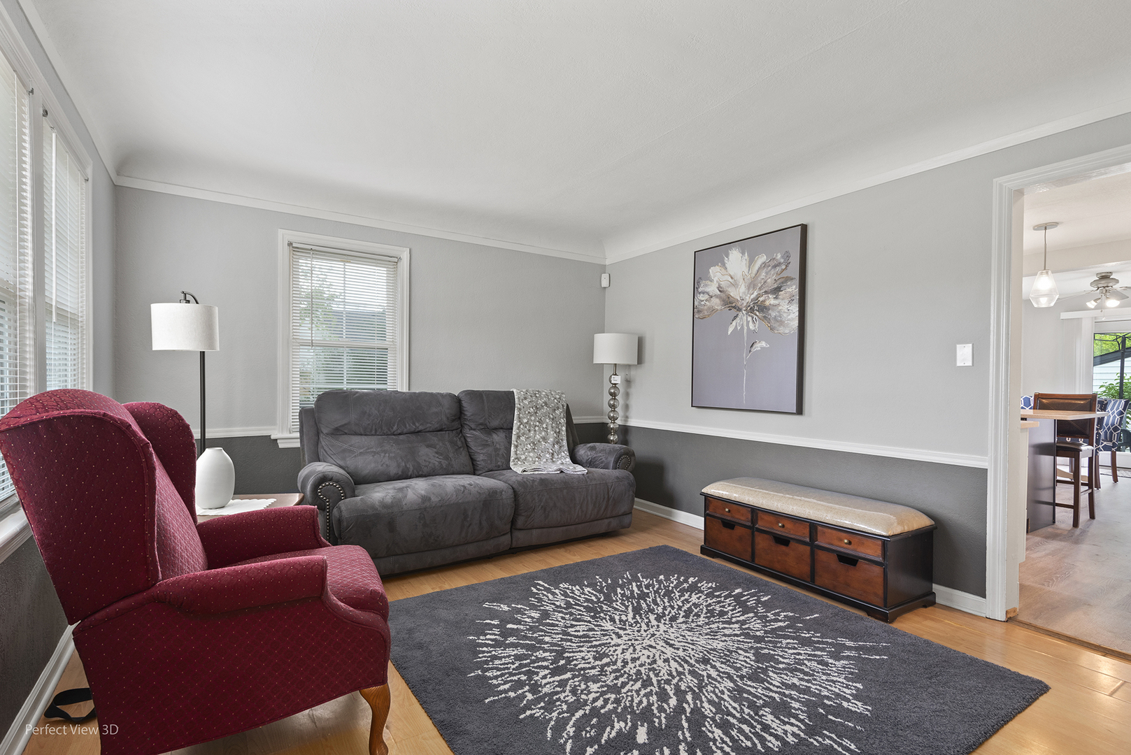 990 Magnolia Avenue