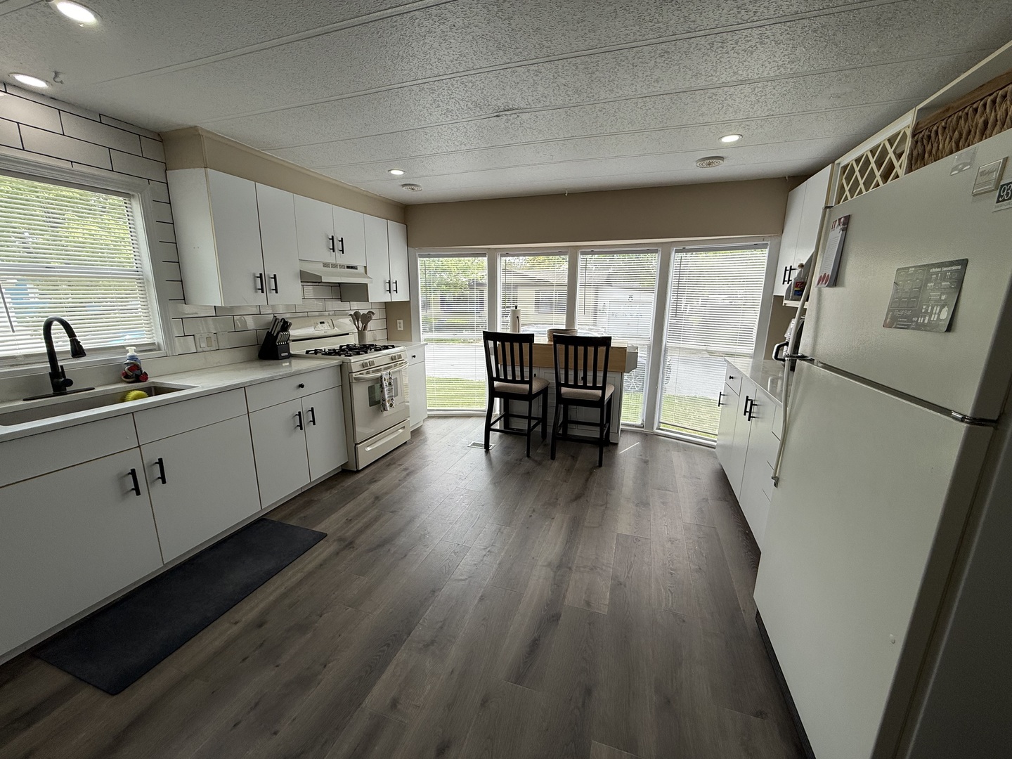 325 Pleasant Terrace