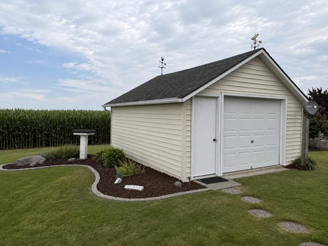 Tiny photo for 2930 N 1200 E. Road, Clifton, IL 60927 (MLS # 12701909)