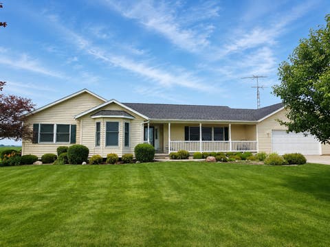 Photo of 2930 N 1200 E. Road, Clifton, IL 60927 (MLS # 12701909)