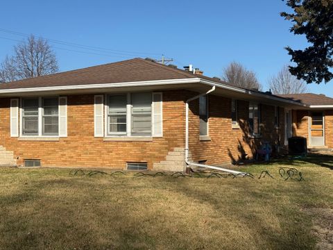 Tiny photo for 2430 8th Street, Peru, IL 61354 (MLS # 12585720)
