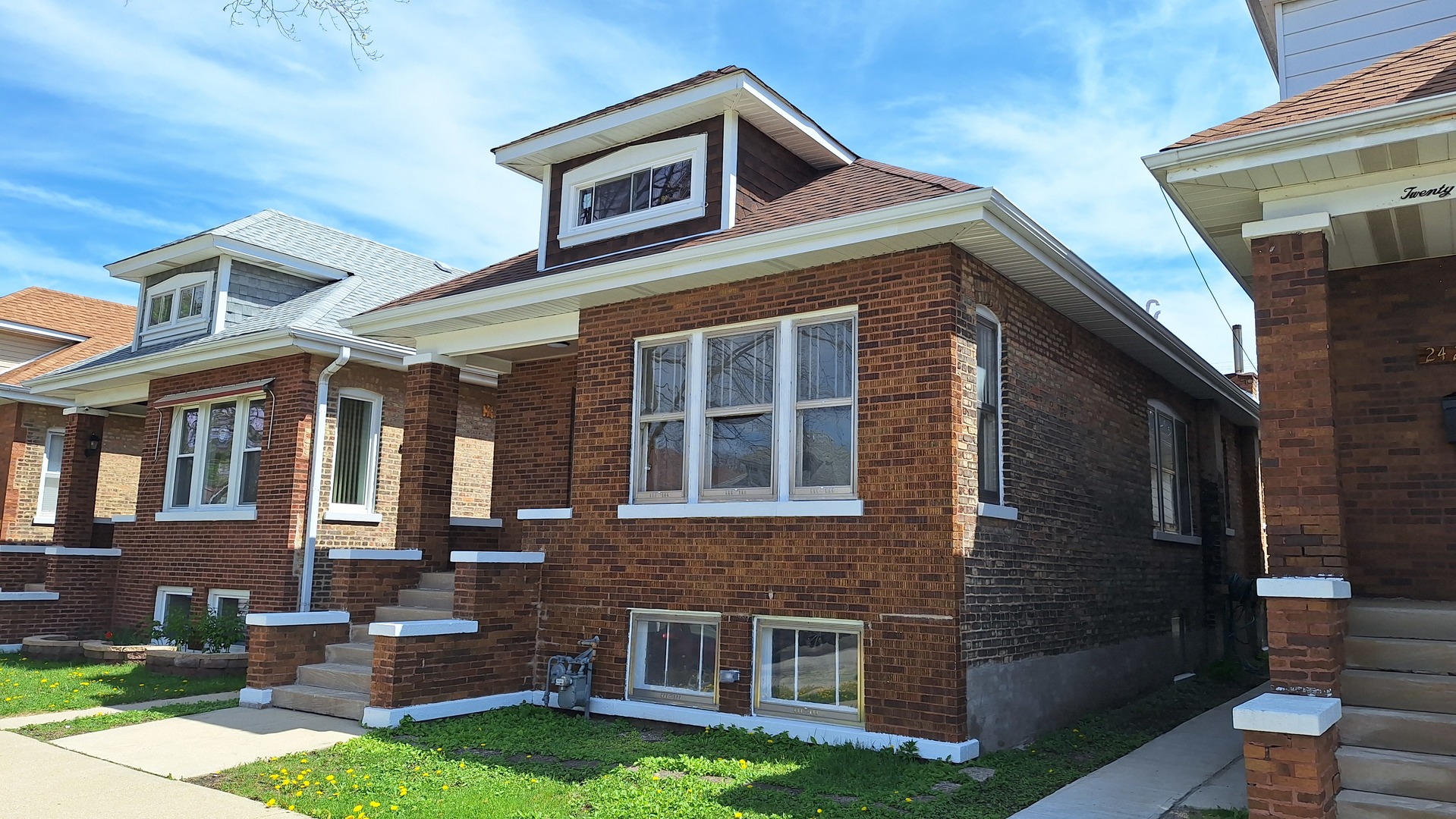 2419 S Lombard Avenue