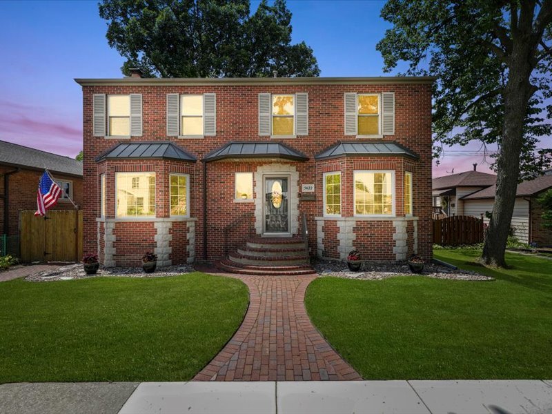 5622 S Oak Park Avenue