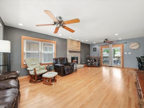 Tiny photo for 5622 S Oak Park Avenue, Chicago, IL 60638 (MLS # 12408237)