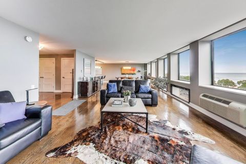 Tiny photo for 1110 N Lake Shore Drive #3N, Chicago, IL 60611 (MLS # 12495736)
