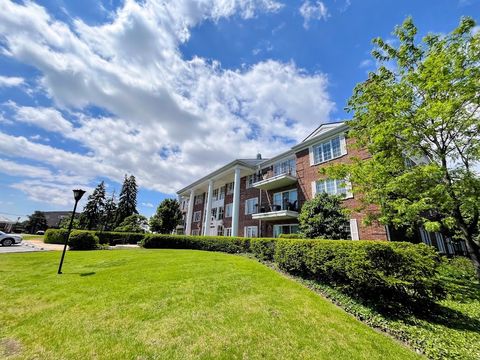 Tiny photo for 3439 VOLLMER Road #108, Flossmoor, IL 60422 (MLS # 12648394)