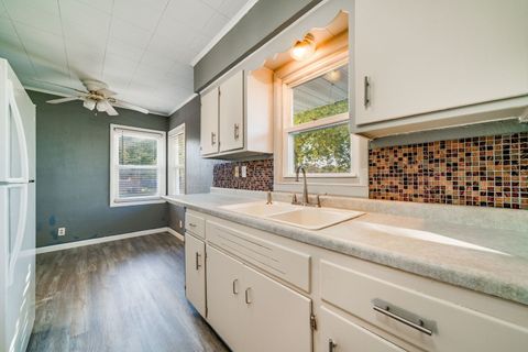 Tiny photo for 417 27th Street, Rockford, IL 61108 (MLS # 12508645)