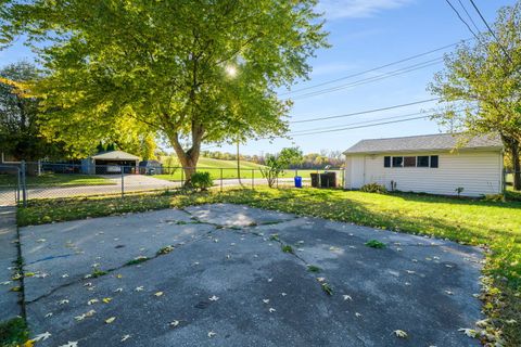 Tiny photo for 417 27th Street, Rockford, IL 61108 (MLS # 12508645)