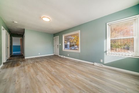 Tiny photo for 417 27th Street, Rockford, IL 61108 (MLS # 12508645)