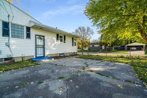 Tiny photo for 417 27th Street, Rockford, IL 61108 (MLS # 12508645)
