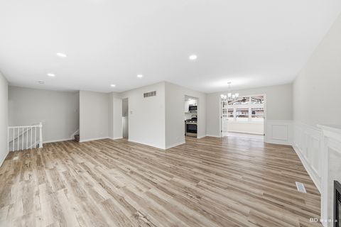 Tiny photo for 15118 Hillside Avenue, Oak Forest, IL 60452 (MLS # 12582329)