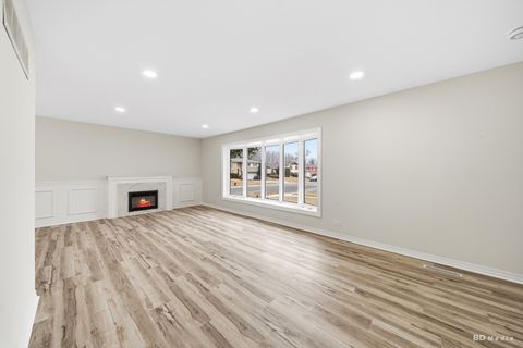 Tiny photo for 15118 Hillside Avenue, Oak Forest, IL 60452 (MLS # 12582329)