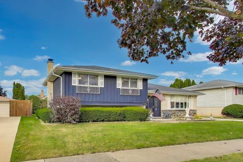 Tiny photo for 543 Sarah Drive, Wood Dale, IL 60191 (MLS # 12494164)