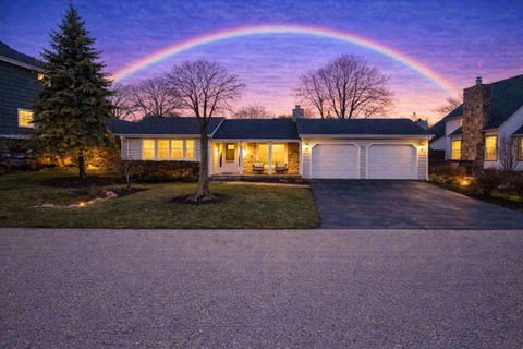 Photo of 649 WILBUR Court, Gurnee, IL 60031 (MLS # 12627170)