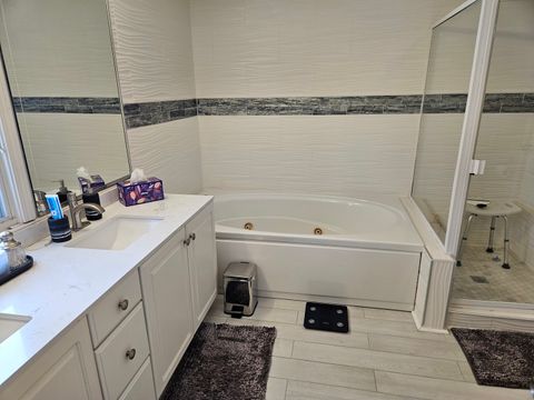 Tiny photo for Woodridge, IL 60517 (MLS # 12525020)