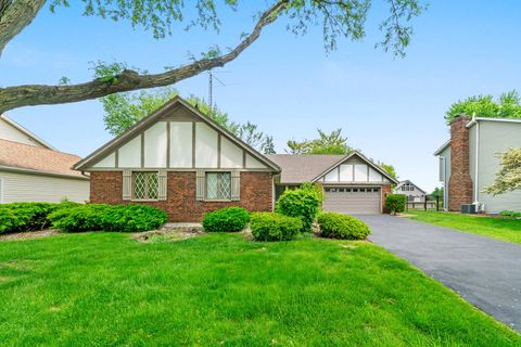 Tiny photo for 2445 Coach And Surrey Lane, Aurora, IL 60506 (MLS # 12652523)