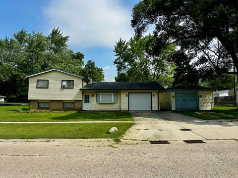 Photo of 11618 Douglas Avenue, Huntley, IL 60142 (MLS # 12485832)