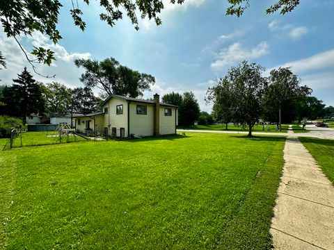 Tiny photo for 11618 Douglas Avenue, Huntley, IL 60142 (MLS # 12485832)
