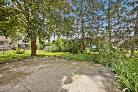 Tiny photo for 1086 Hickory Lane, Elk Grove Village, IL 60007 (MLS # 12735957)