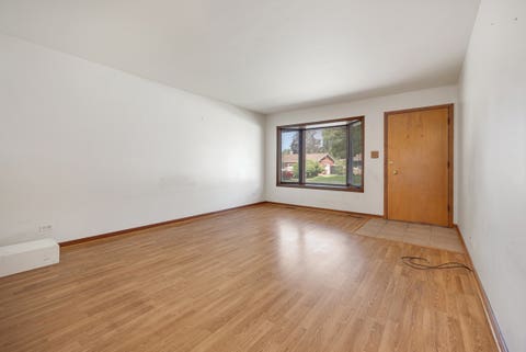 Tiny photo for 1086 Hickory Lane, Elk Grove Village, IL 60007 (MLS # 12735957)