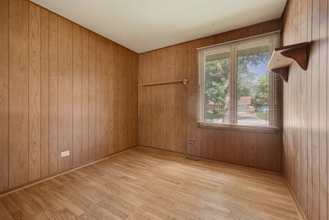 Tiny photo for 1086 Hickory Lane, Elk Grove Village, IL 60007 (MLS # 12735957)